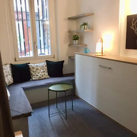 Apartment Functional In Paris